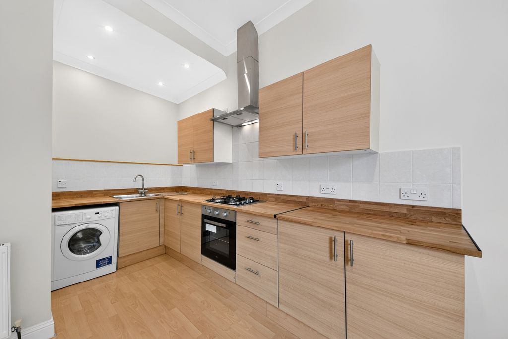 Property photo 2 of 16 Pbox-Img.Jpg