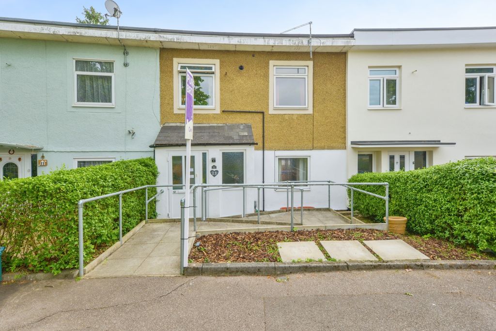 Property photo 1 of 18