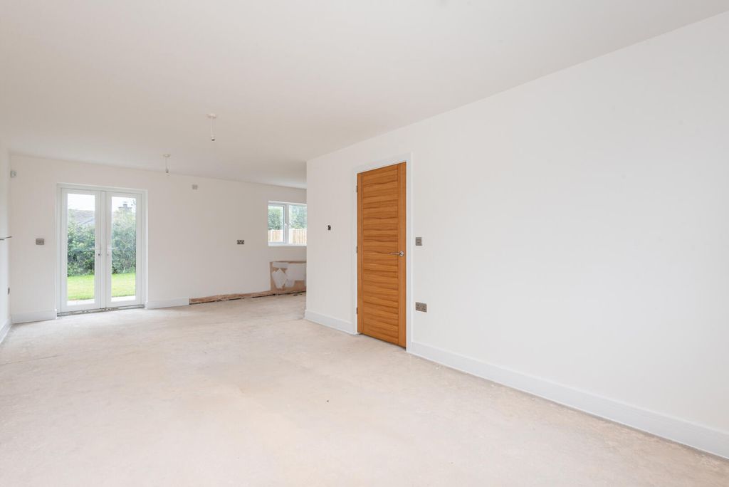 Property photo 3 of 9 Living Room