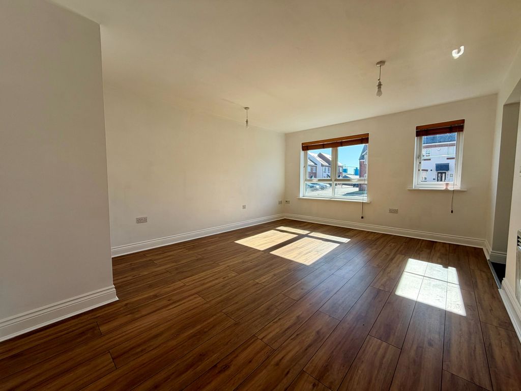 Property photo 3 of 11 Image