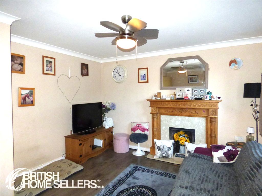 Property photo 2 of 27 Picture No. 43