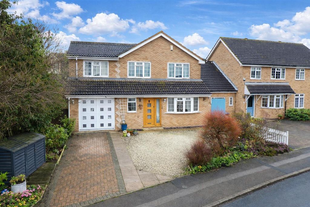 Property photo 2 of 18 53Bfc6D7-Fe42-4Ffd-A254-Ff4135D85315.Png