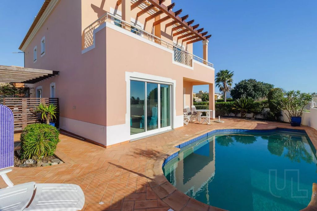 Property photo 1 of 49