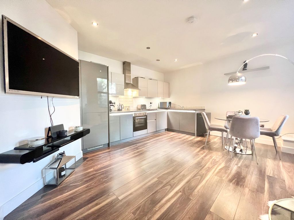 Property photo 2 of 11 Living Room