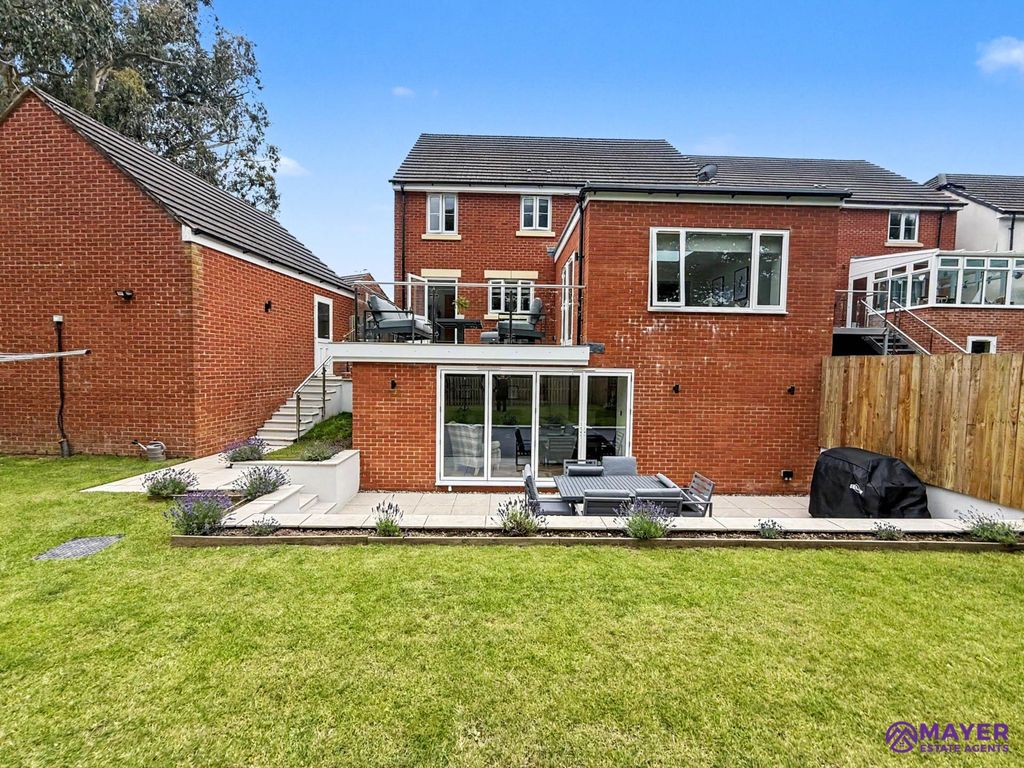 Property photo 3 of 29