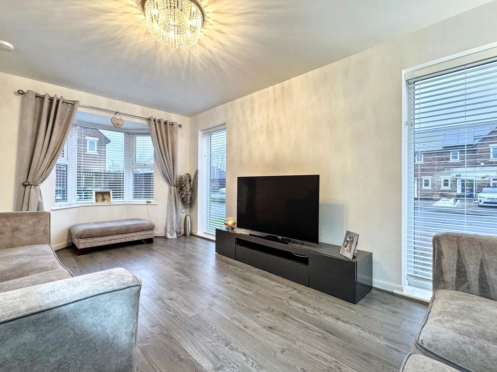 Property photo 2 of 26