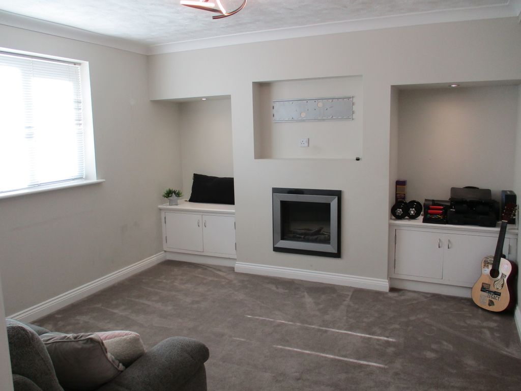 Property photo 2 of 26