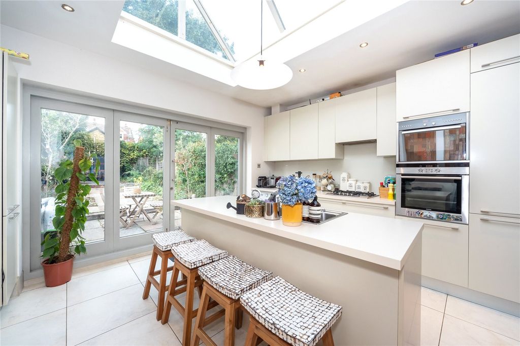 Property photo 2 of 8 Picture No. 03