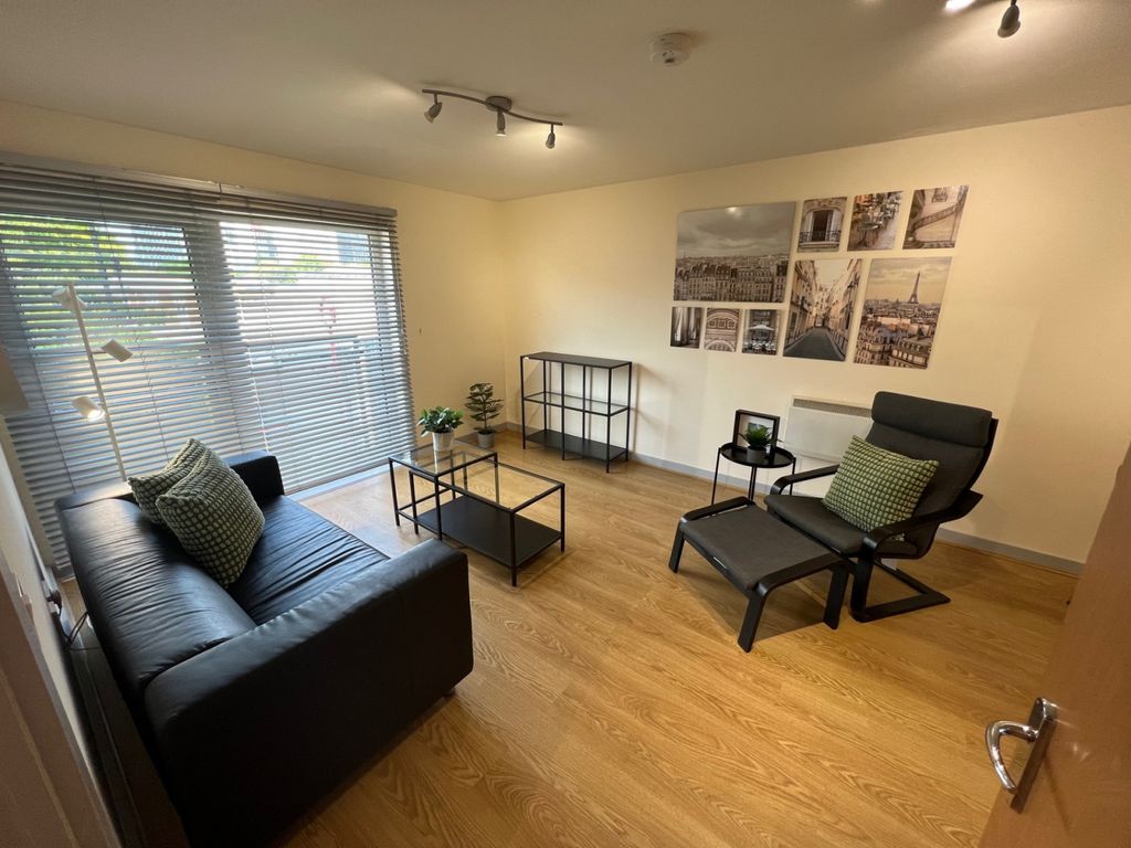 Property photo 3 of 12 Gallery