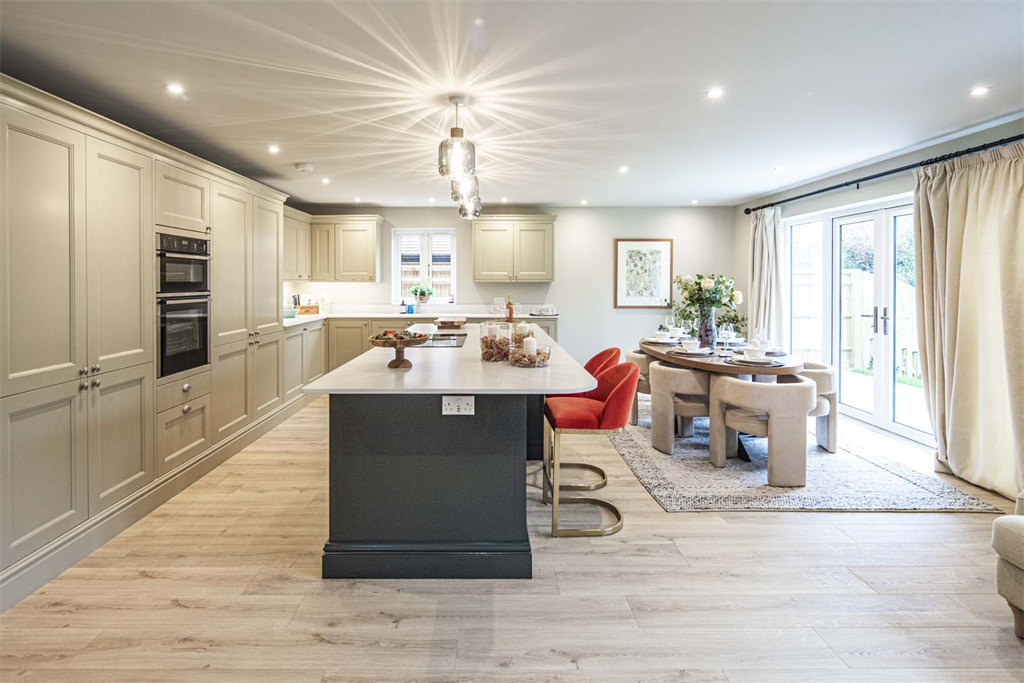 Property photo 3 of 28