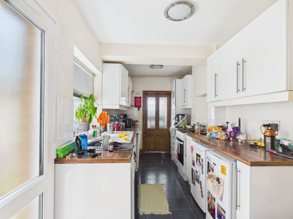 Property photo 3 of 9 Cam04922G0-Pr0073-Still004