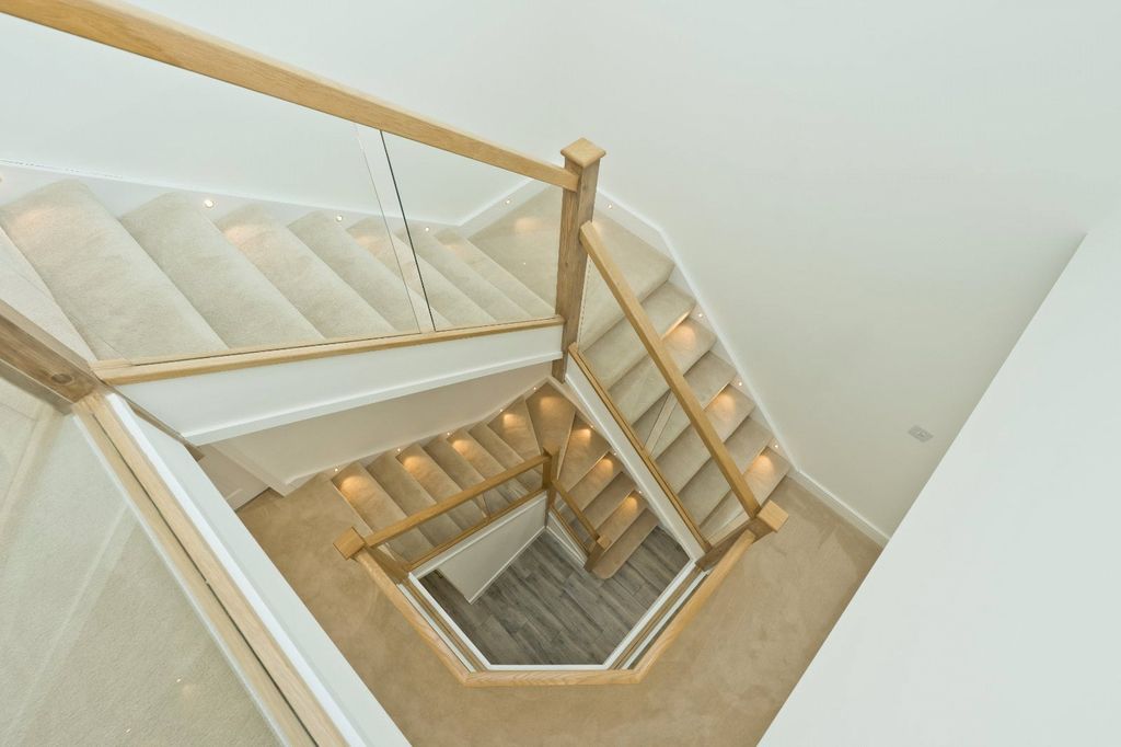 Property photo 1 of 13 Staircase