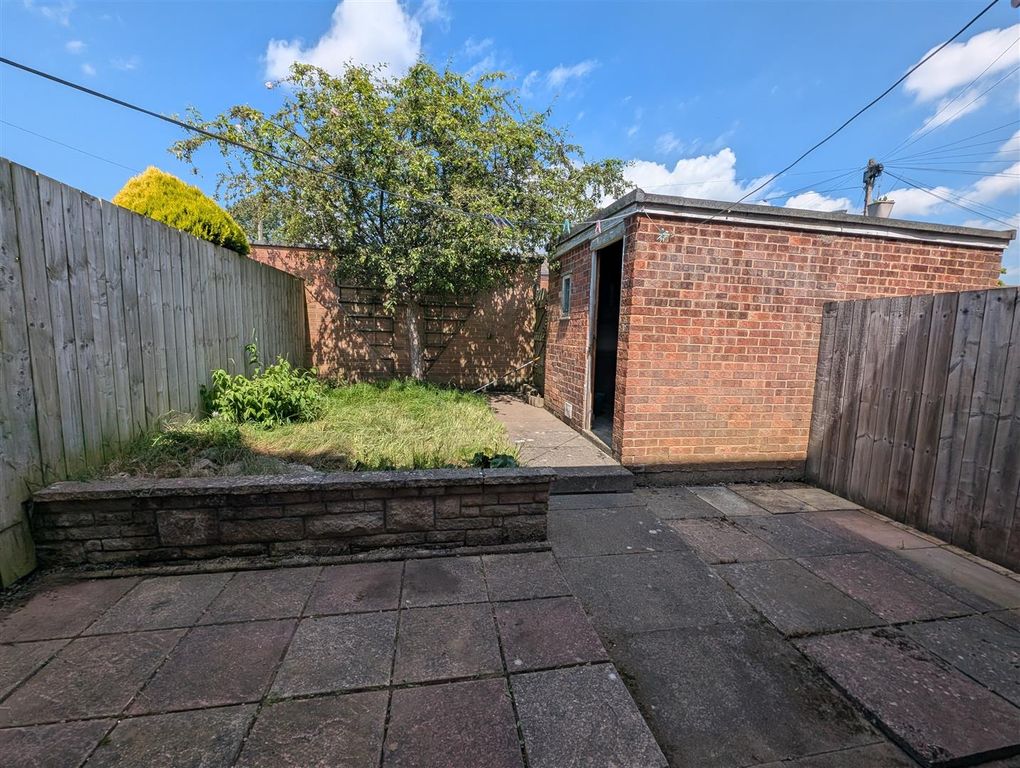 Property photo 2 of 12 Externally