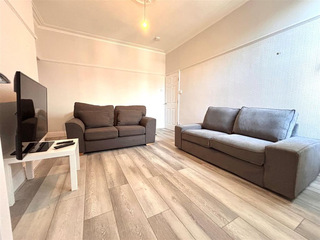 Property photo 2 of 8 2.Jpg