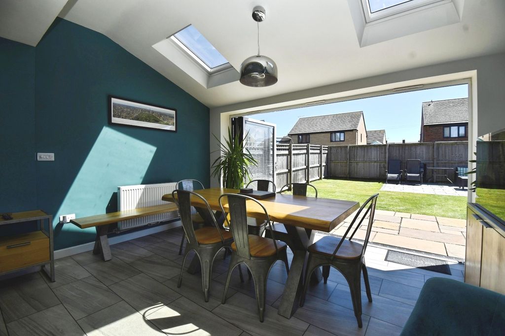 Property photo 3 of 29 Pbox-Img.Jpg