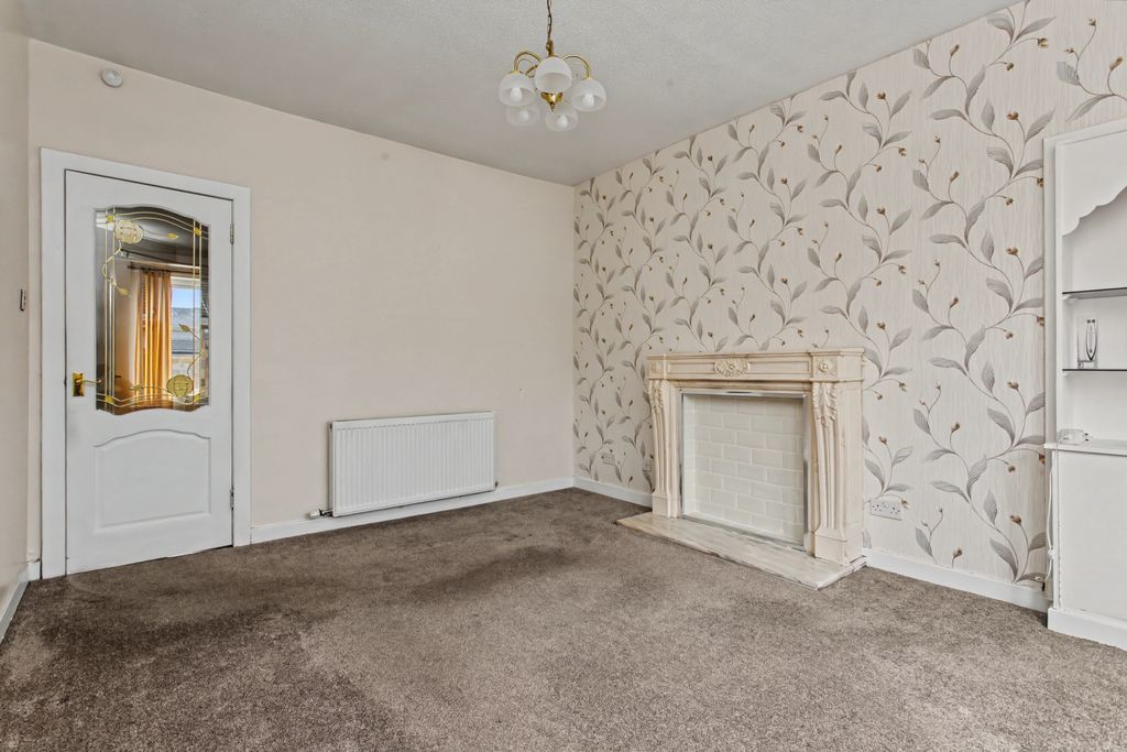 Property photo 3 of 8 Property Image 3