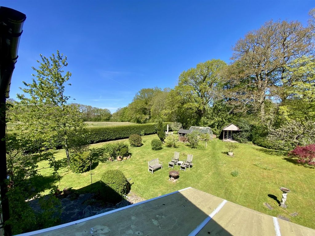 Property photo 3 of 37 1st Floor Garden View