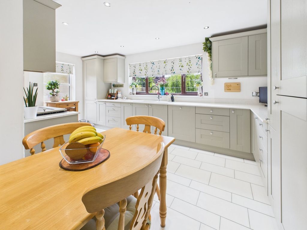 Property photo 3 of 30