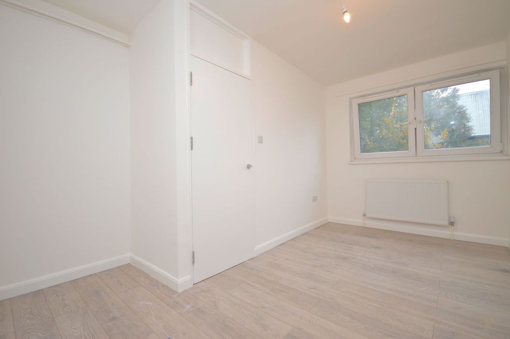 Property photo 3 of 7 Gallery