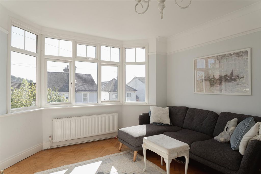 Property photo 3 of 15 13.Jpg