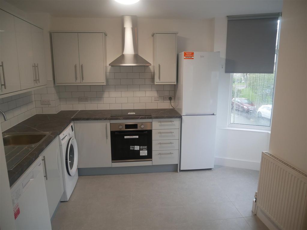 Property photo 3 of 11 P1040511.Jpg