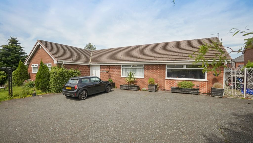 Property photo 2 of 13