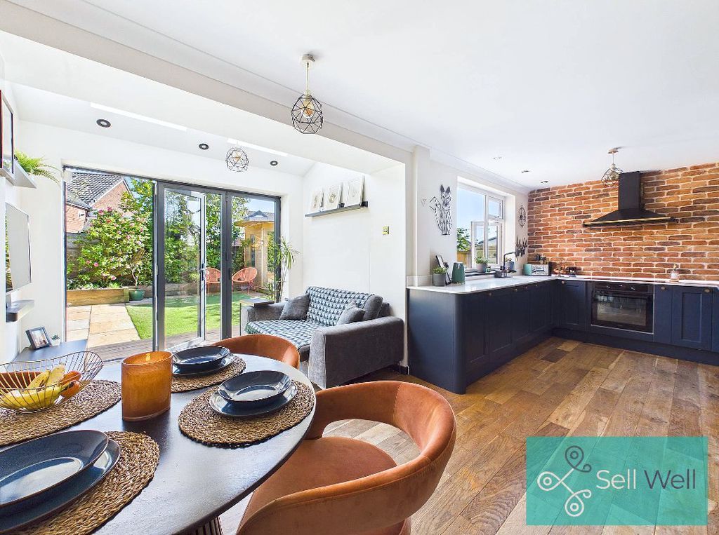 Property photo 2 of 27 Open Plan Living Area