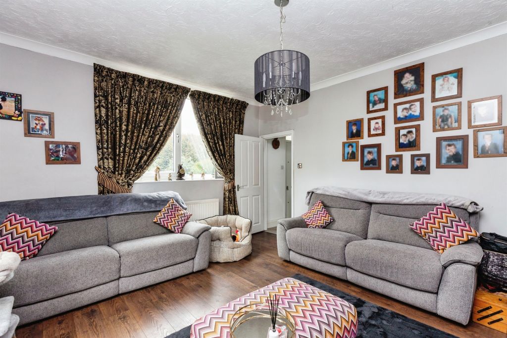 Property photo 2 of 14