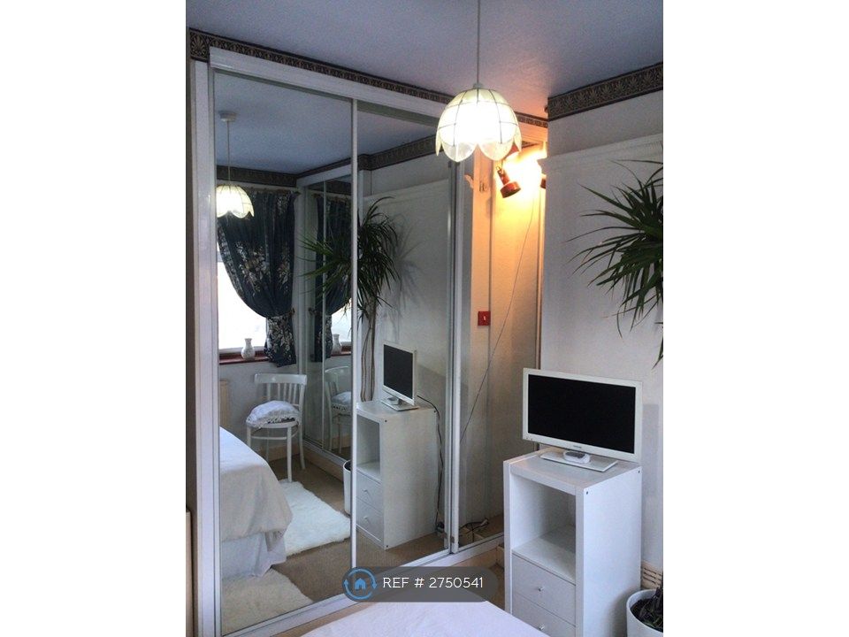 Property photo 1 of 35