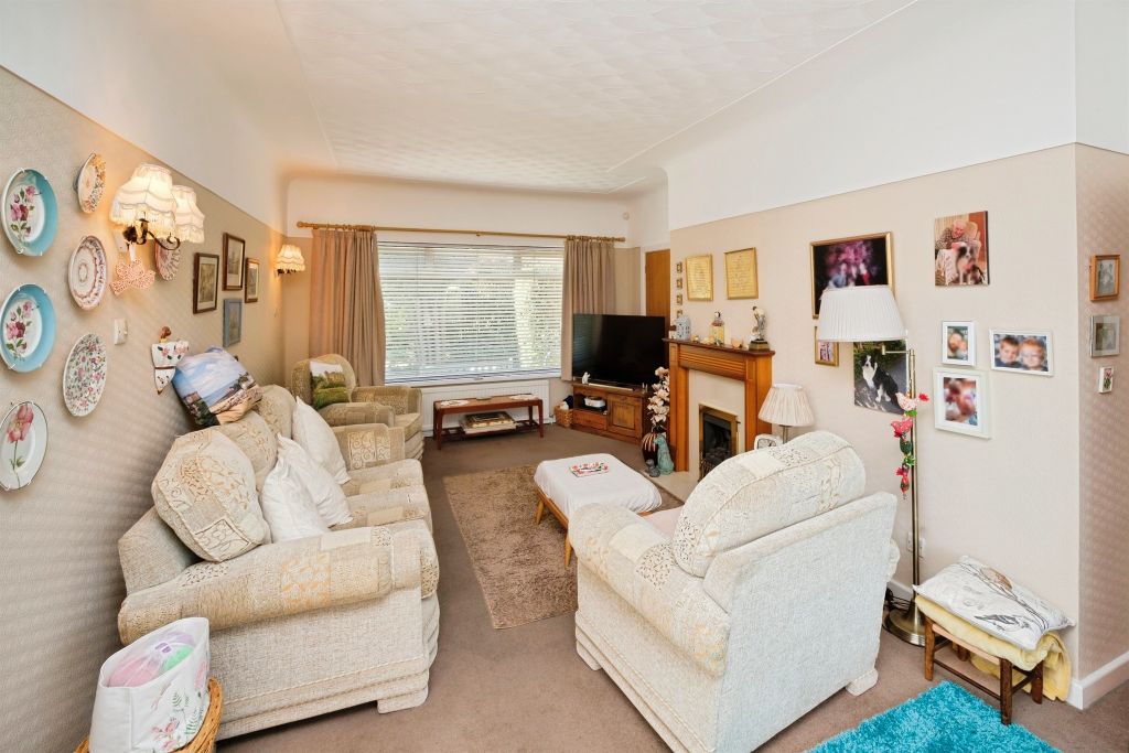 Property photo 3 of 16