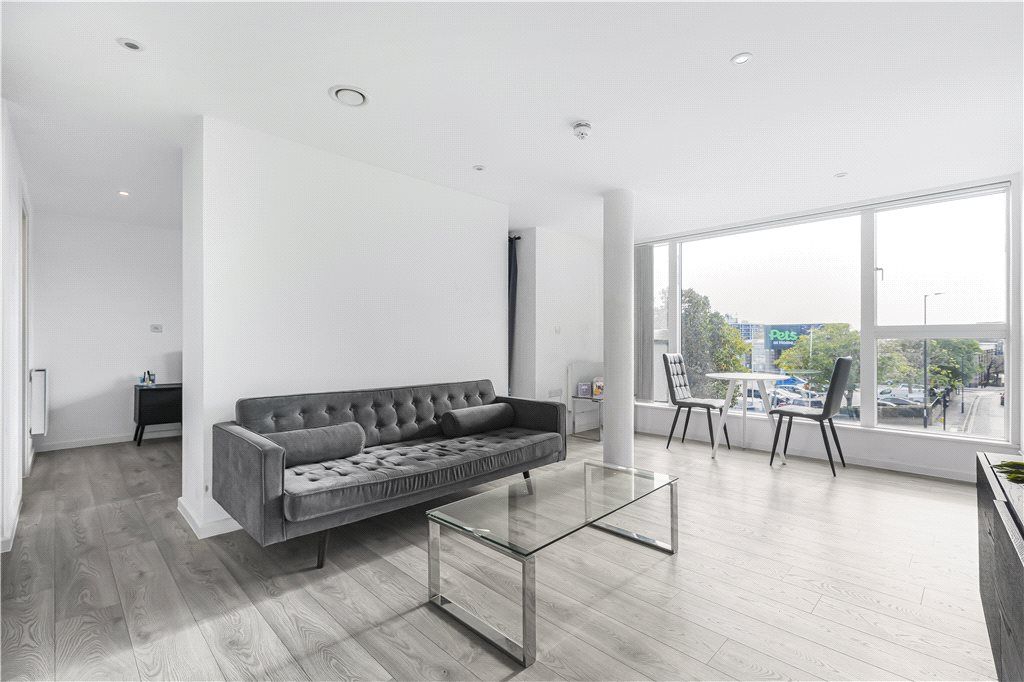 Property photo 1 of 12 Reception Room