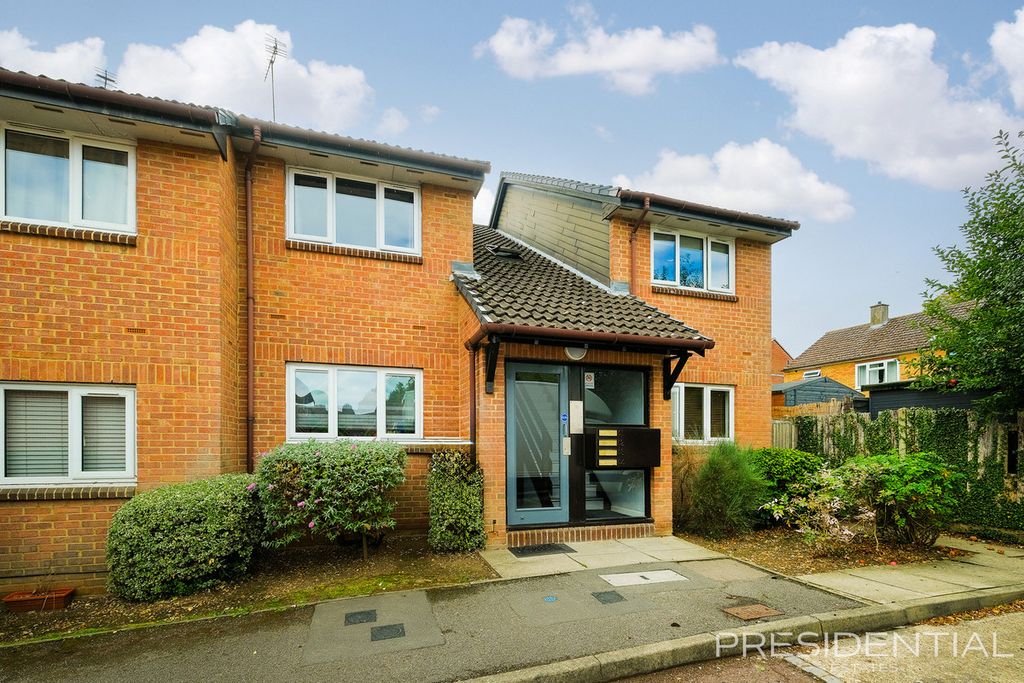 Property photo 1 of 24