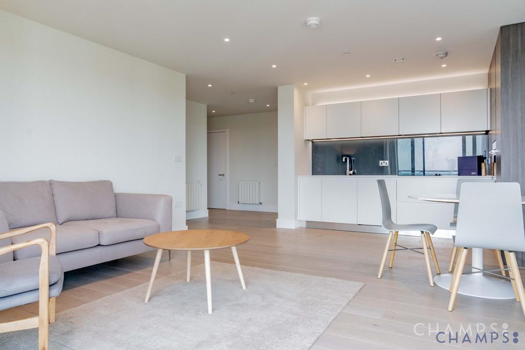 Property photo 3 of 10 Gallery