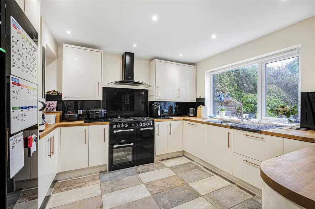 Property photo 3 of 30