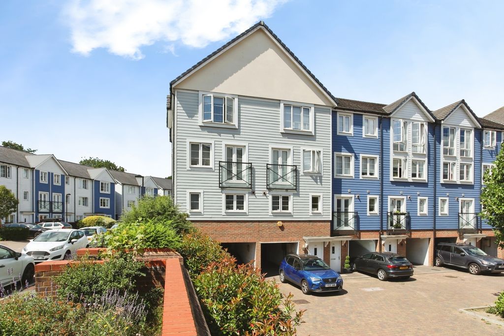 Property photo 1 of 20 Pbox-Img.Jpg