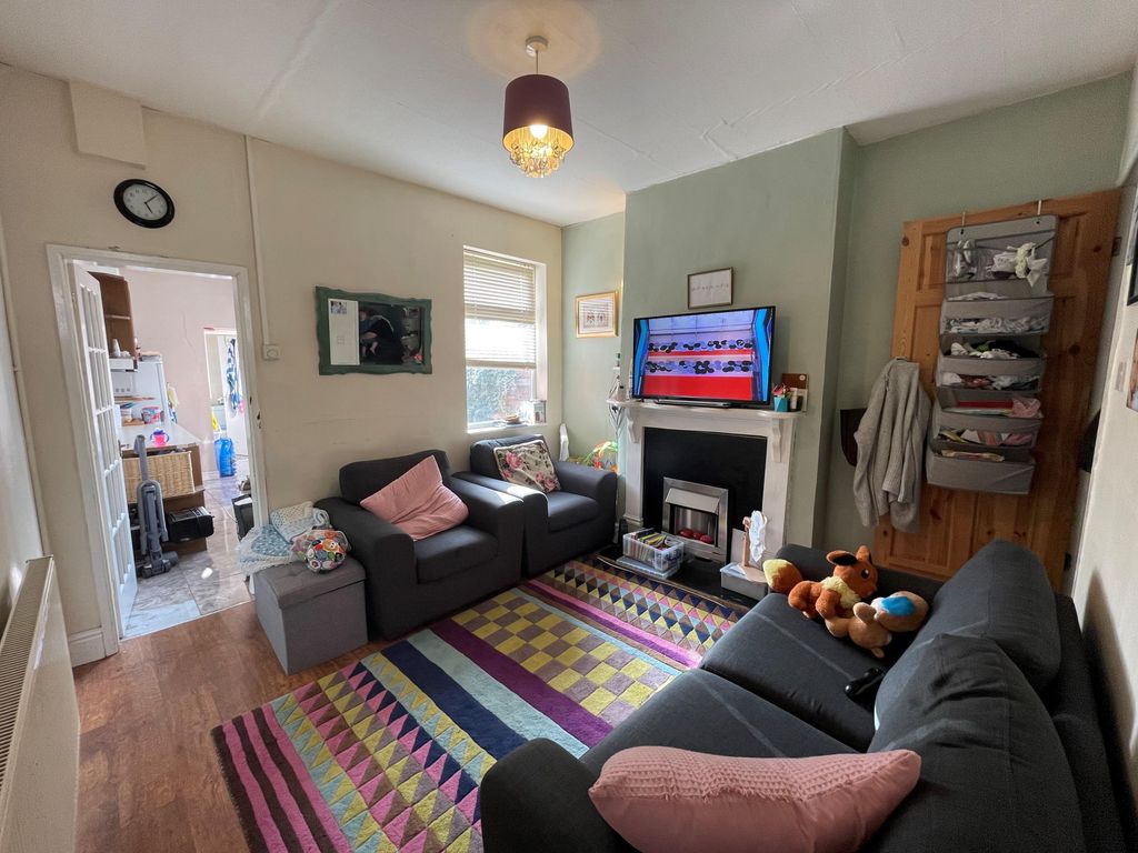 Property photo 2 of 8 Living Room