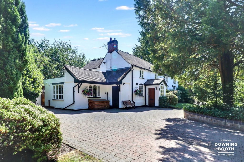 Property photo 3 of 44