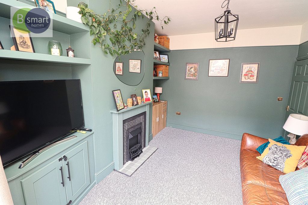 Property photo 3 of 12 Img_3543