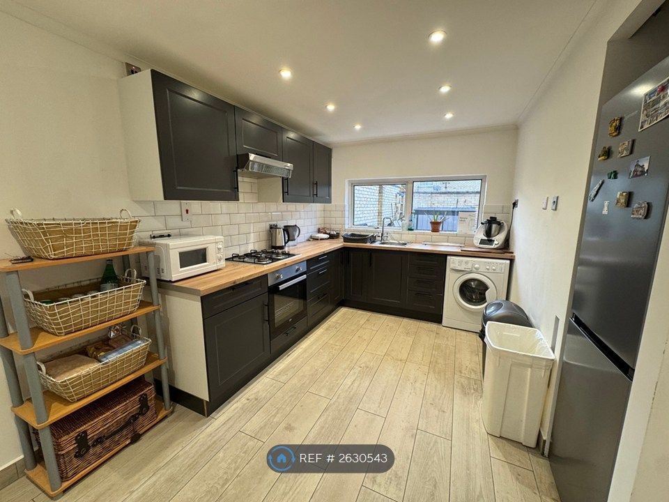 Property photo 1 of 15 Kitchen