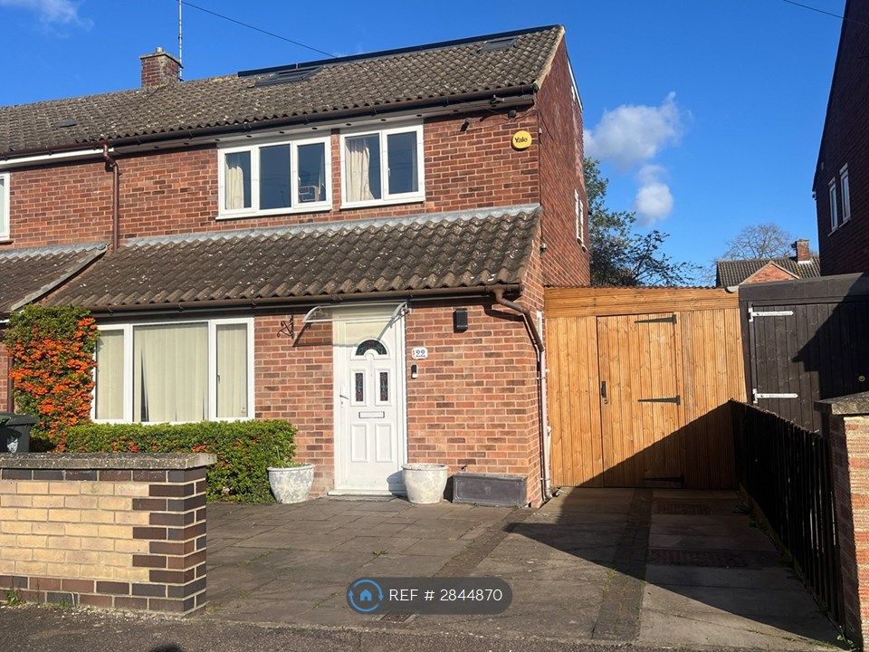Property photo 2 of 11