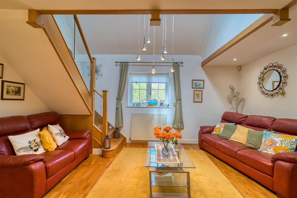 Property photo 2 of 10 Entrance Hall/Dining Room