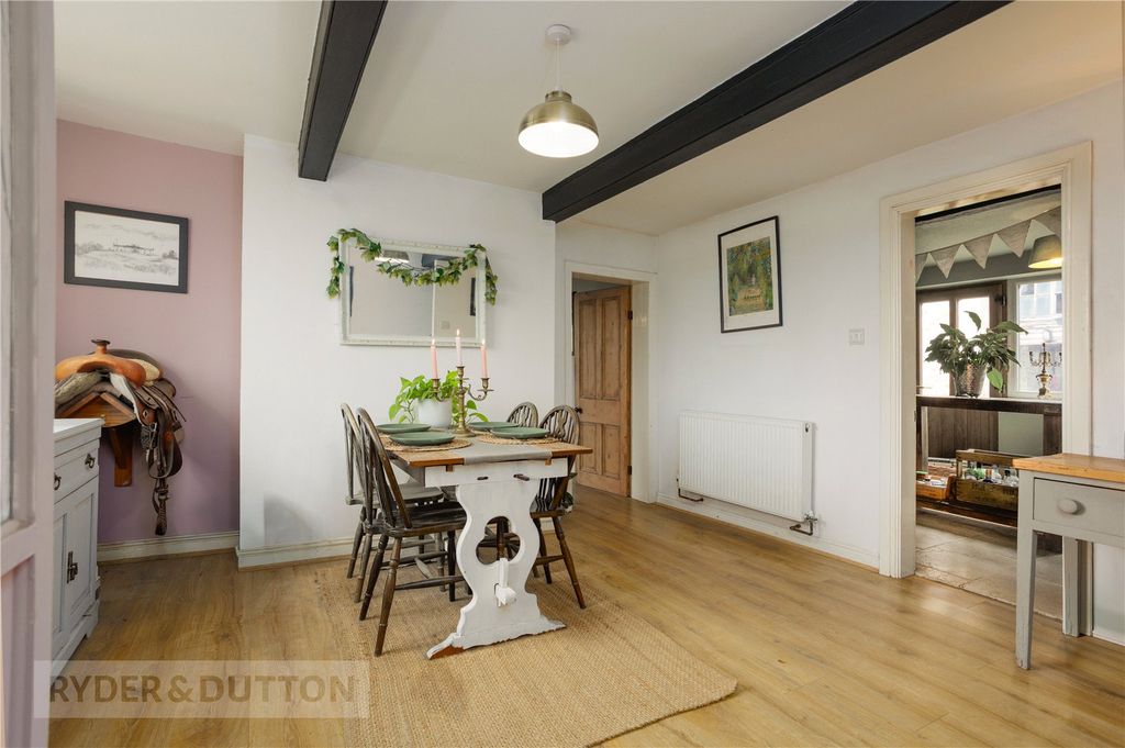 Property photo 3 of 29 Dining Rom