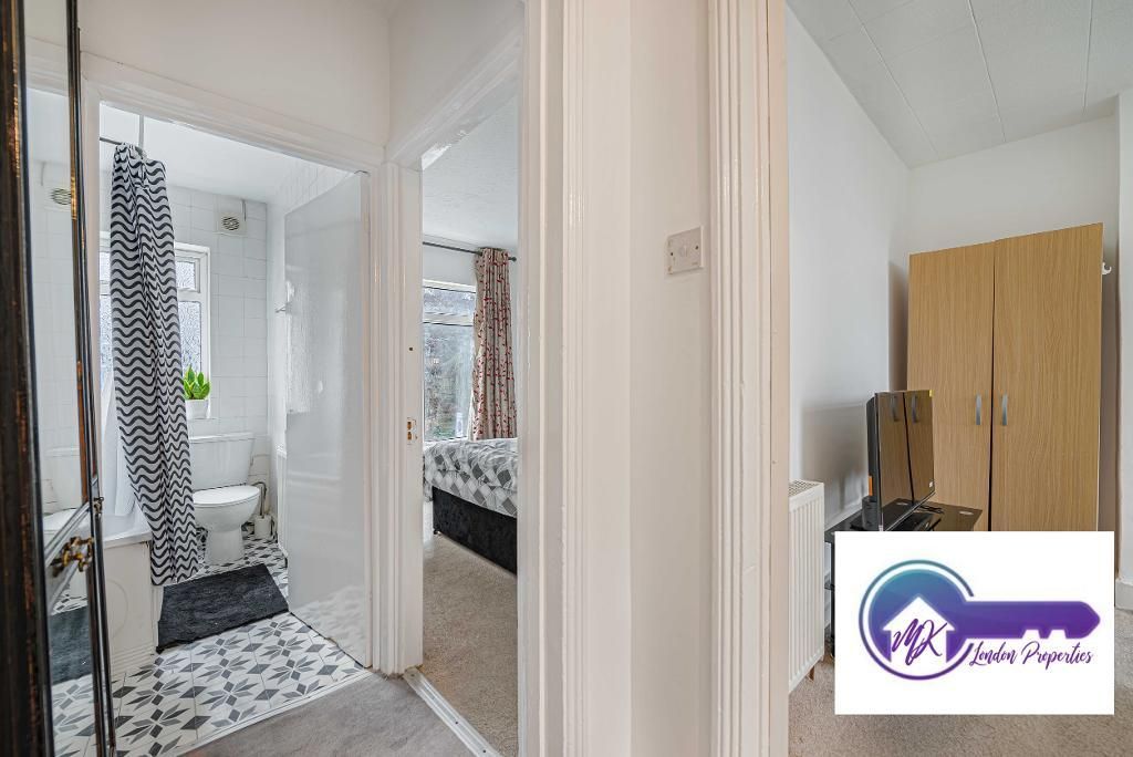 Property photo 3 of 11 Photo 3