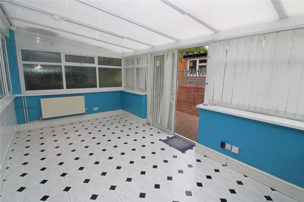 Property photo 3 of 19 Picture No. 18