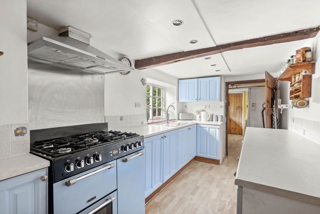 Property photo 2 of 16