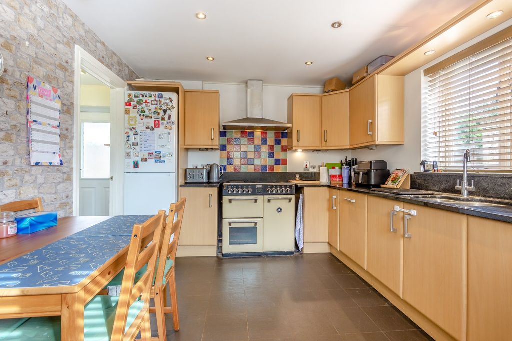 Property photo 3 of 15 Picture No. 13