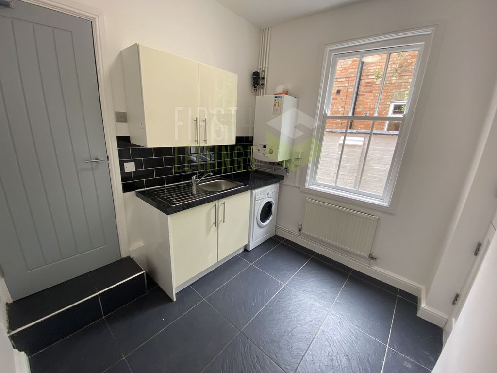 Property photo 3 of 13 Utility Room