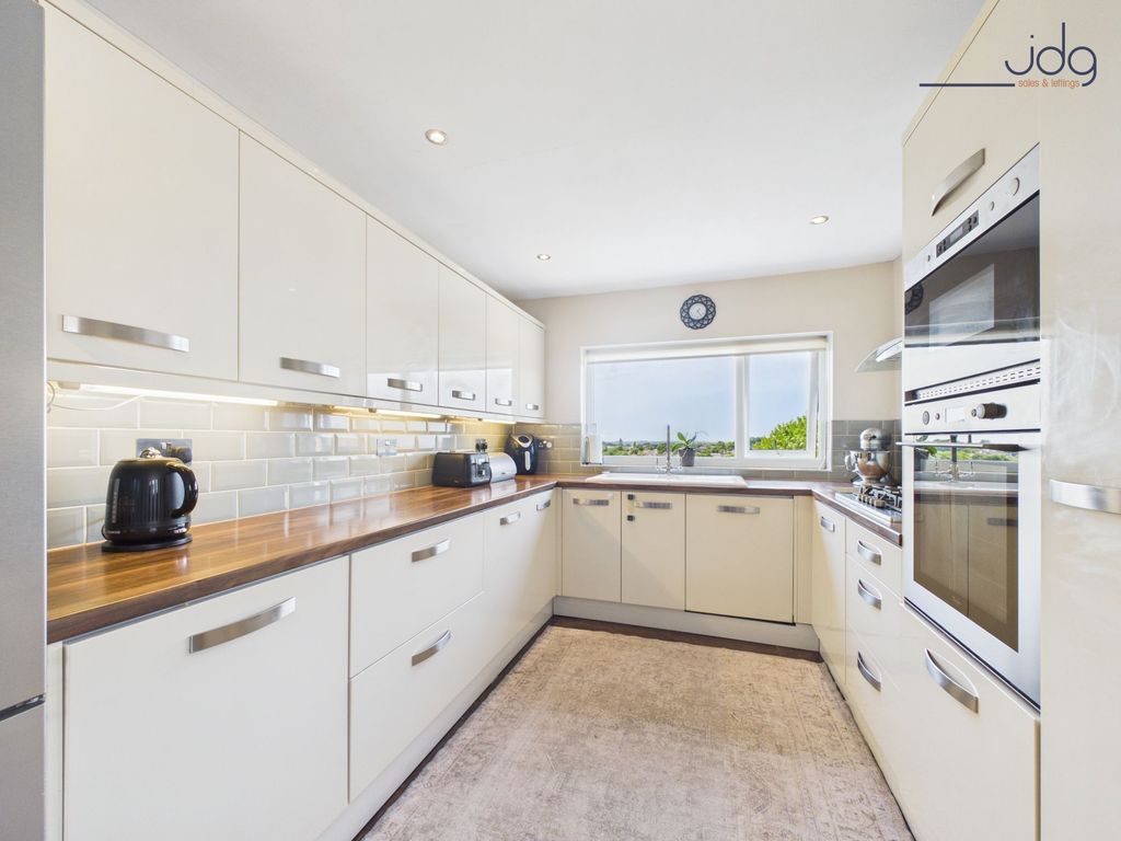 Property photo 2 of 18 Kitchen Diner With Views