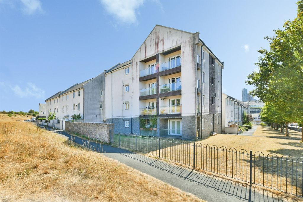 Property photo 1 of 19