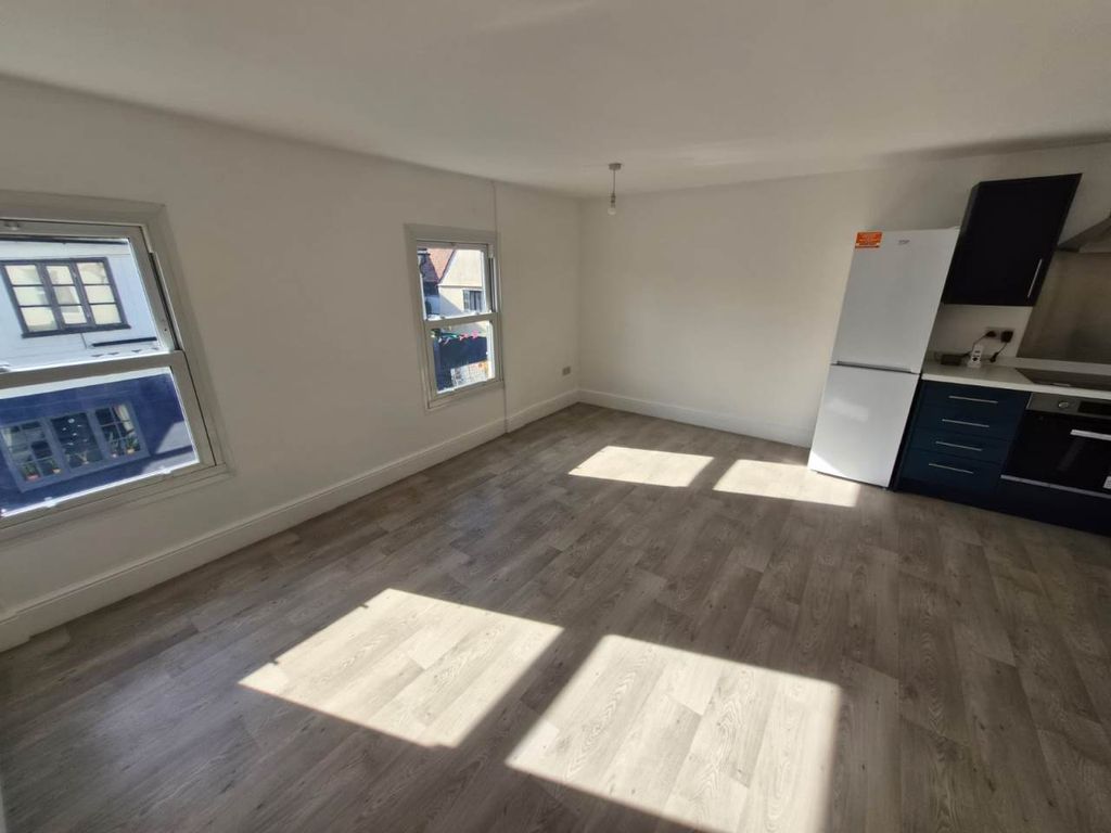 Property photo 2 of 6 Kneesworth St Royston (5)